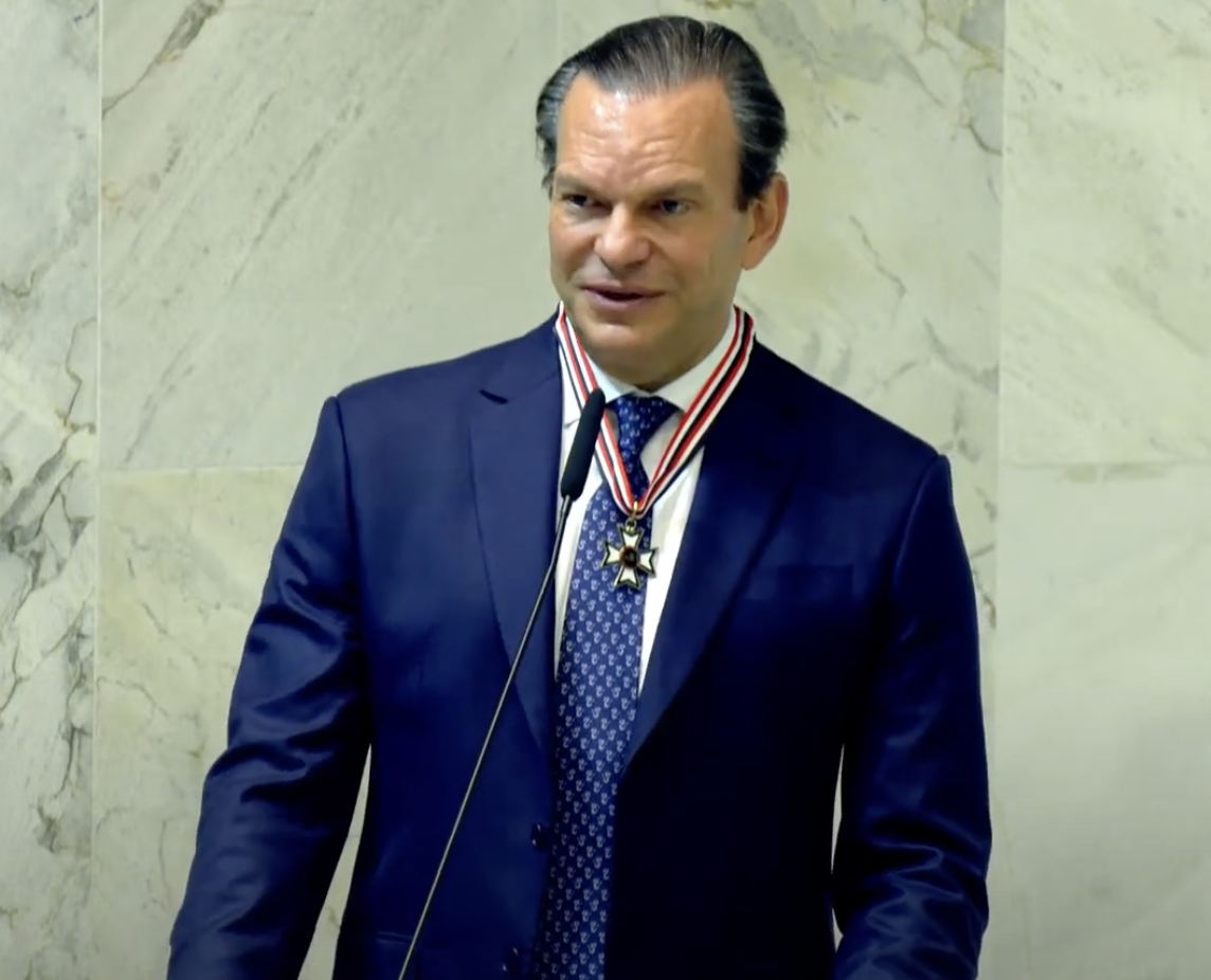 Roberto Sallouti, cofundador do Inteli, recebe Colar de Honra ao Mérito da Assembleia Legislativa de São Paulo